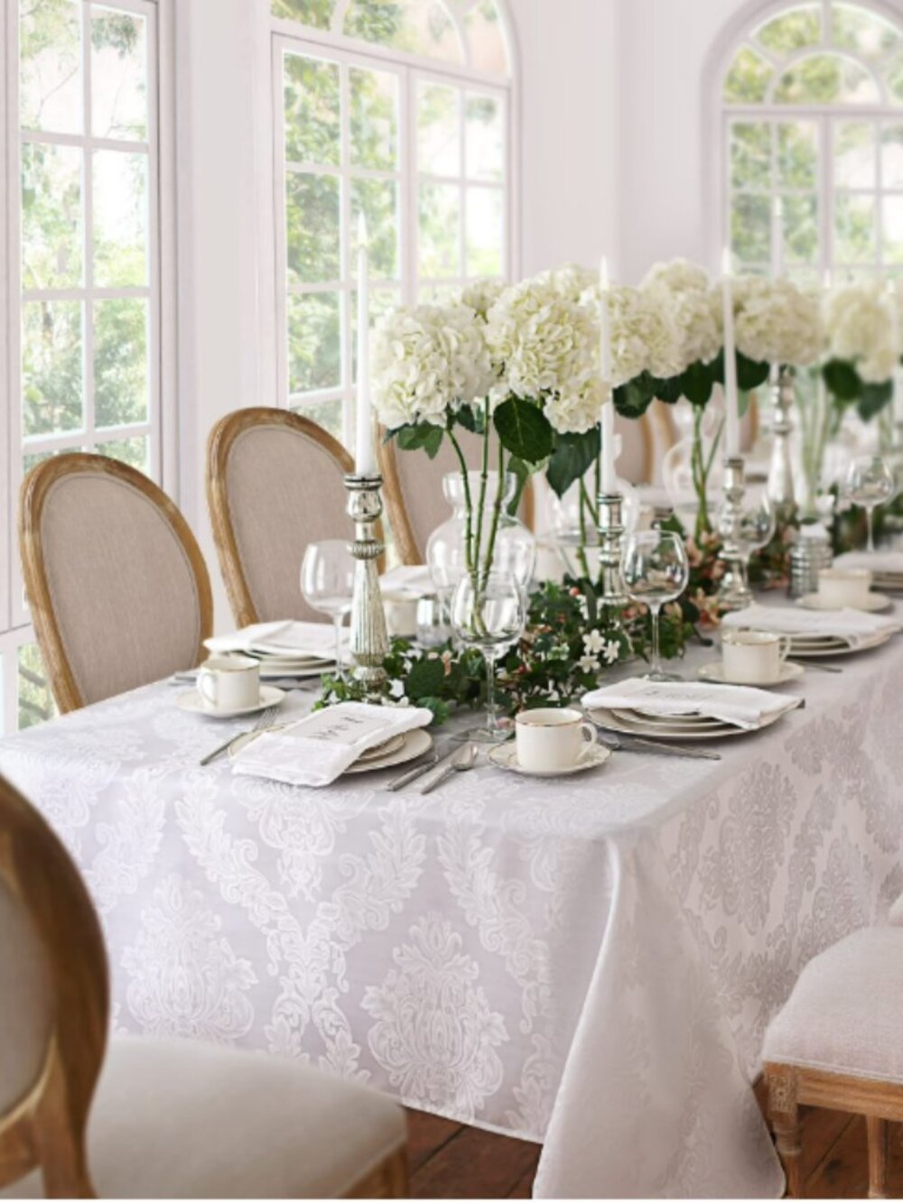 Elrene Barcelona Jacquard Damask Oblong Tablecloth, 102 X 60